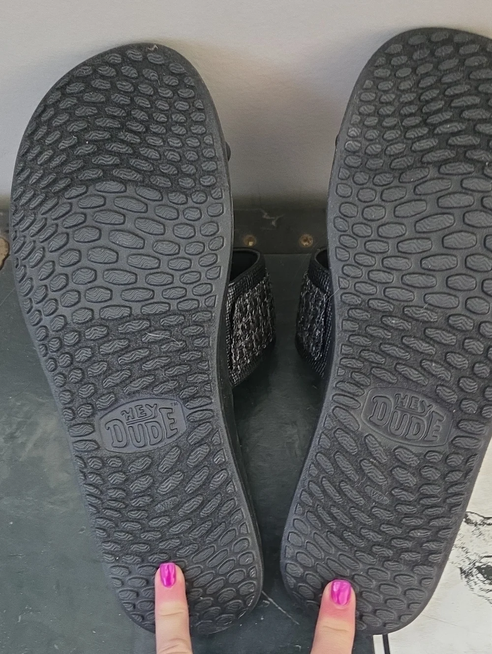 Footwear - Sandals/Slides